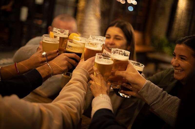 De la mano de una reconocida cervecería artesanal argentina vuelve el Happy Hour en su versión original