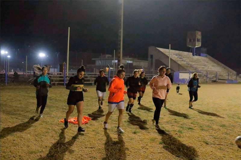 Comienzan los entrenamientos de la selección de fútbol femenino de Bolívar