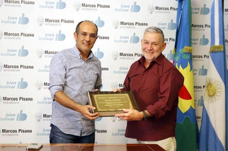 Reconocimiento a Marcelo “Chamaco” Valdez por sus 36 años en el H.C.D.