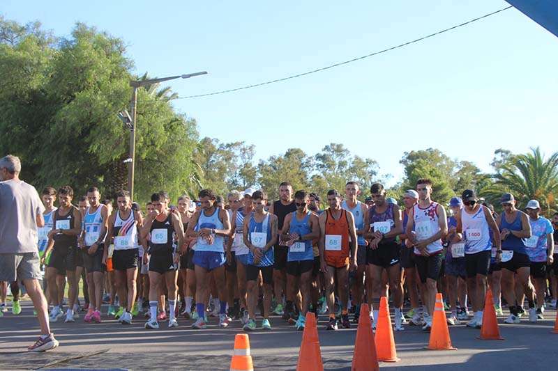 300 personas corrieron la Maratón Me Encanta Bolívar