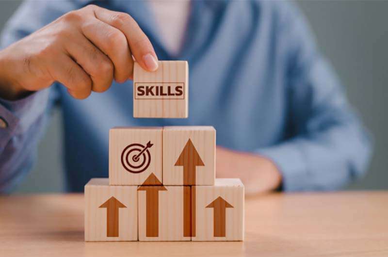 ¿Cuáles son las habilidades más demandadas en cada sector profesional?